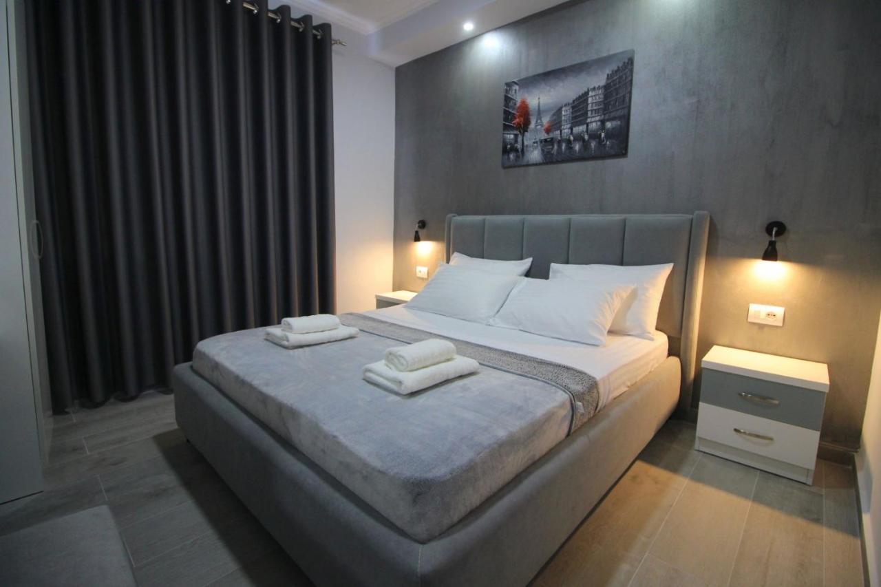 J&m Luxury * Sarandë
