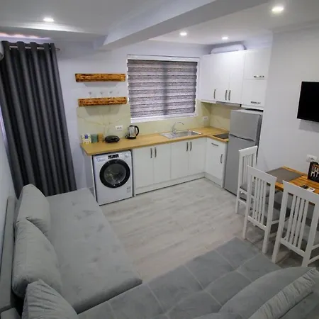 J&M Luxury Apartments Saranda Exterior photo